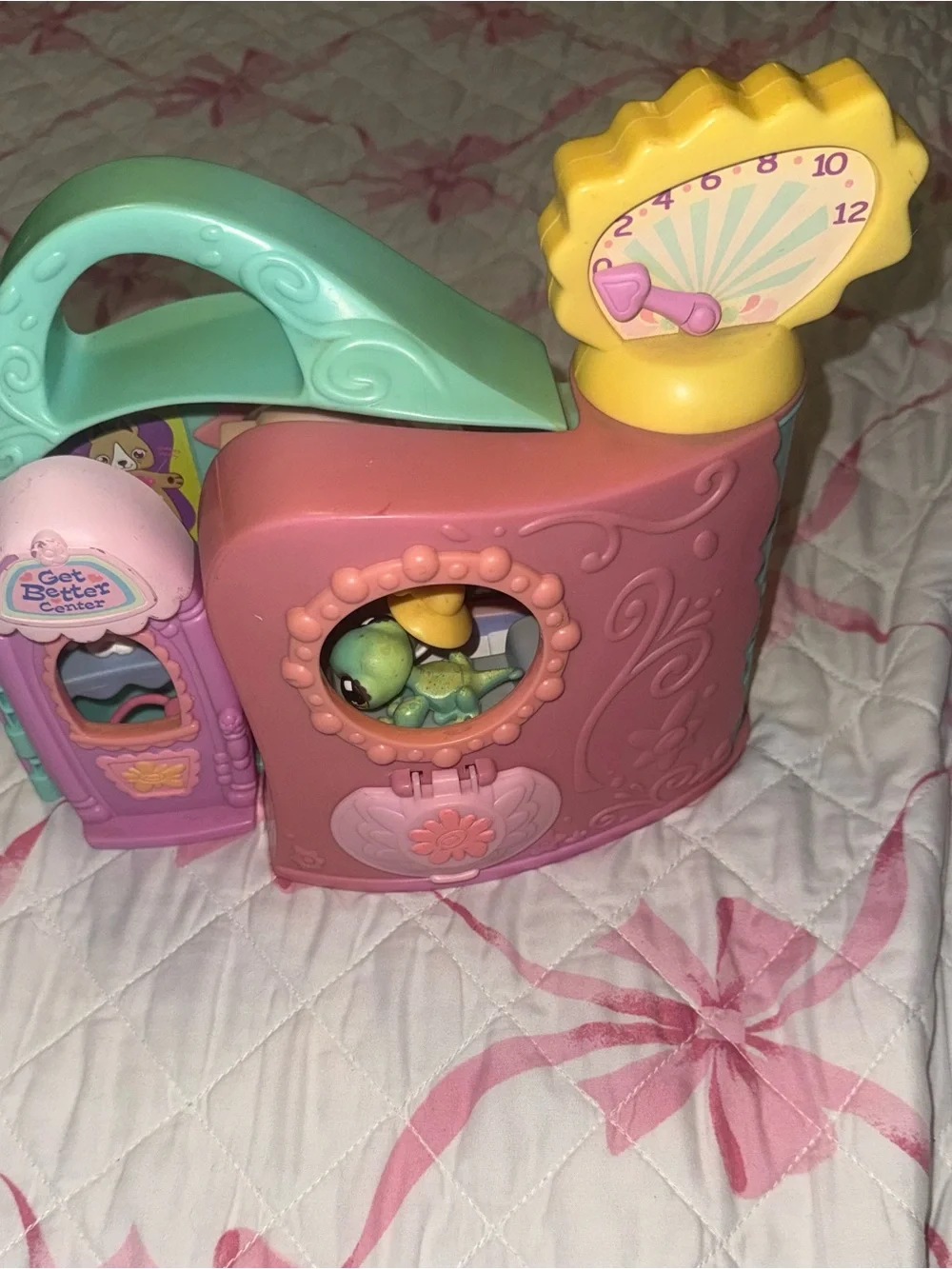 Littlest Pet Shop Get Better Center House Vet Clinic Hospital Playset 2005